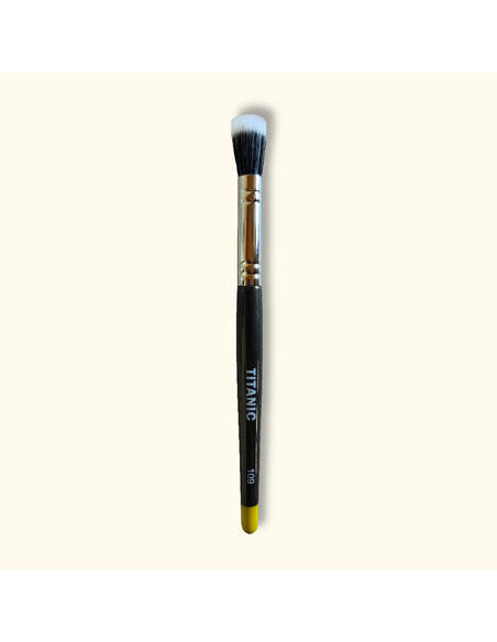 Titanic Pro-FX Brush 109 Medium Stipple Brush | Feroca