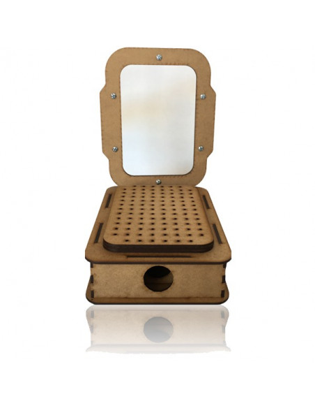 A5 thermoformer for Worbla — compact vacuum forming machine