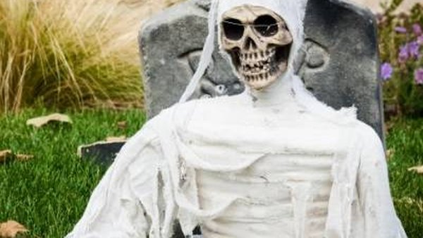 How to make a body mold for Halloween